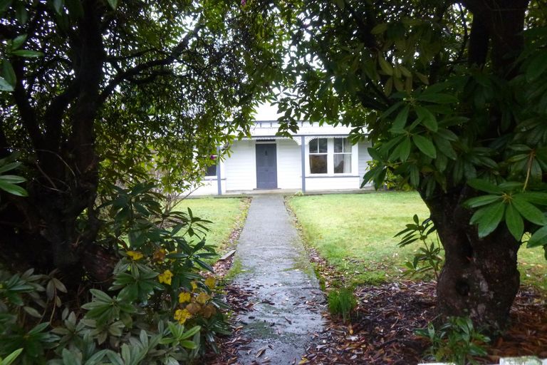 Photo of property in 98 Talbot Street, Geraldine, 7930