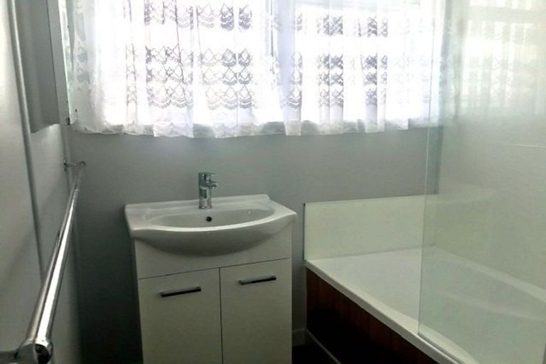 Photo of property in 8 Montrose Place, Flaxmere, Hastings, 4120