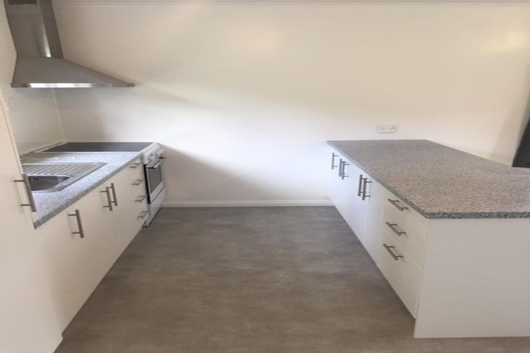 Photo of property in 69 Taylor Terrace, Tawa, Wellington, 5028