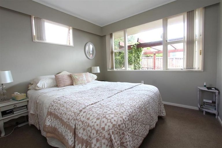 Photo of property in 35 Acacia Crescent, Glenview, Hamilton, 3206