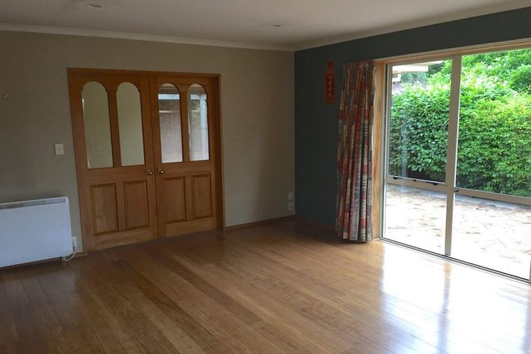 Photo of property in 50d Middlepark Road, Sockburn, Christchurch, 8042