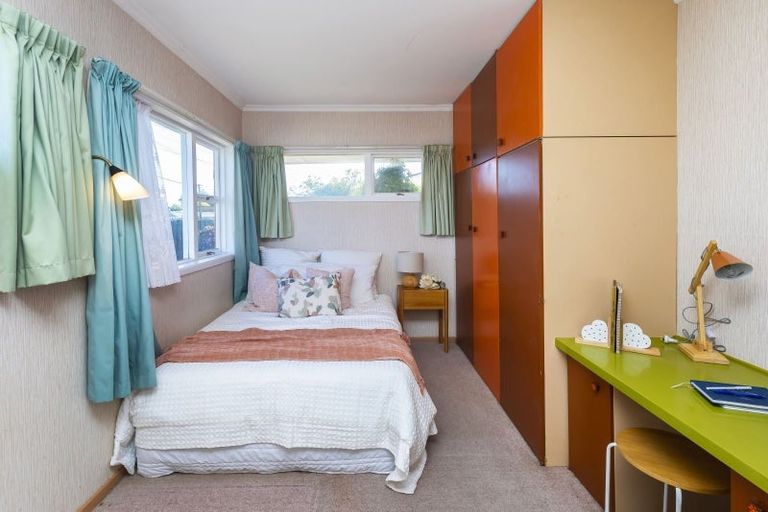 Photo of property in 97 Palmers Road, New Brighton, Christchurch, 8083