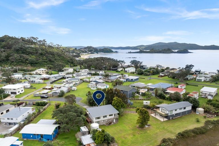 Photo of property in 12 Omutu Street, Oakura, Hikurangi, 0184