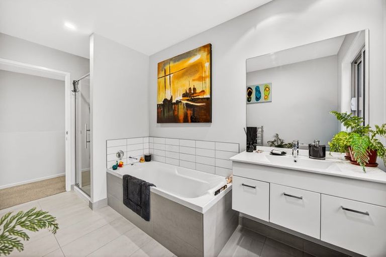 Photo of property in 28a Inverness Road, Browns Bay, Auckland, 0630