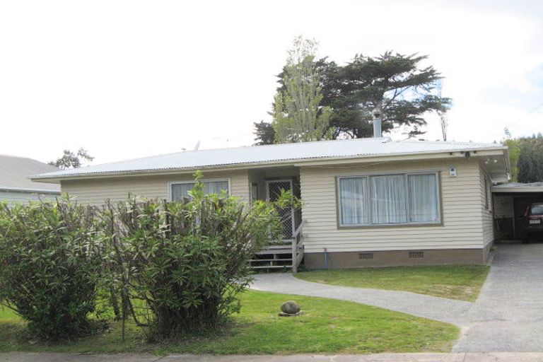 Photo of property in 35 Township Road, Waitakere, Auckland, 0816
