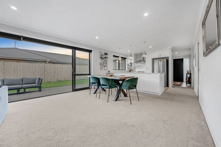 Photo of property in 8 Millbrae Place, Pokeno, 2402