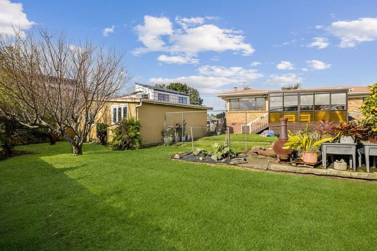 Photo of property in 15 Manse Road, Pahurehure, Papakura, 2113
