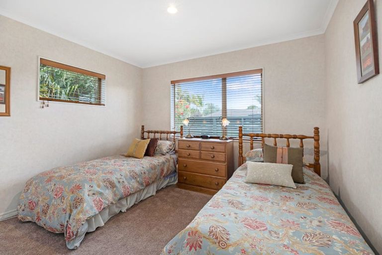 Photo of property in 72a Beachwater Drive, Papamoa Beach, Papamoa, 3118