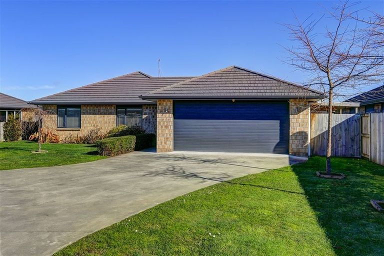 Photo of property in 7 Allgood Place, Rototuna North, Hamilton, 3210