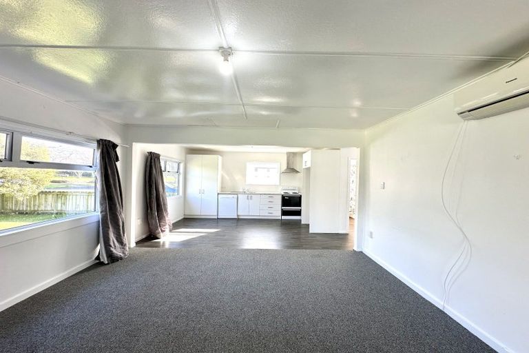 Photo of property in 90 Centennial Avenue, Waitara, 4320