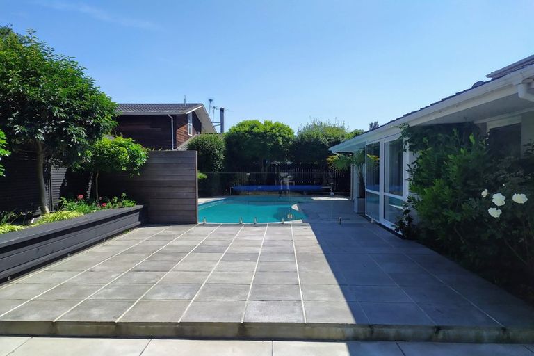 Photo of property in 9 Hanover Place, Ilam, Christchurch, 8041