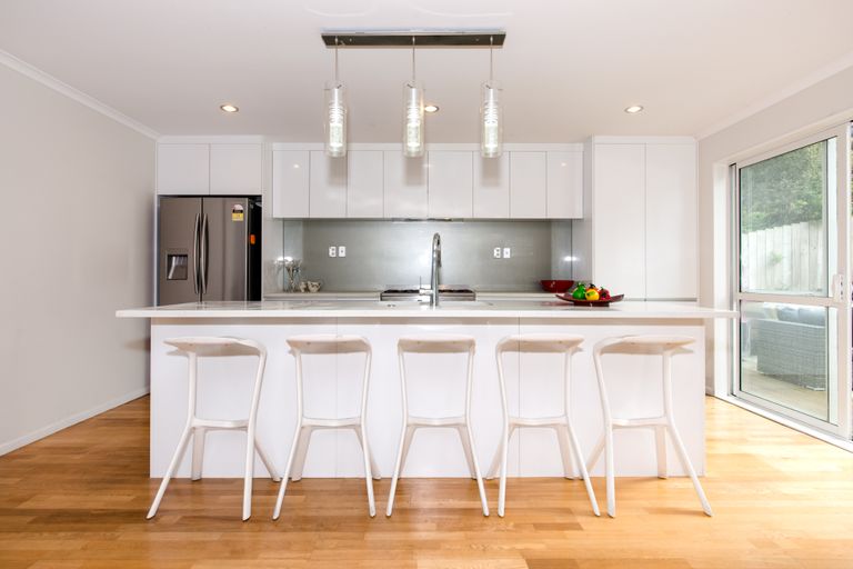 Photo of property in 102a San Marino Drive West, Henderson, Auckland, 0612