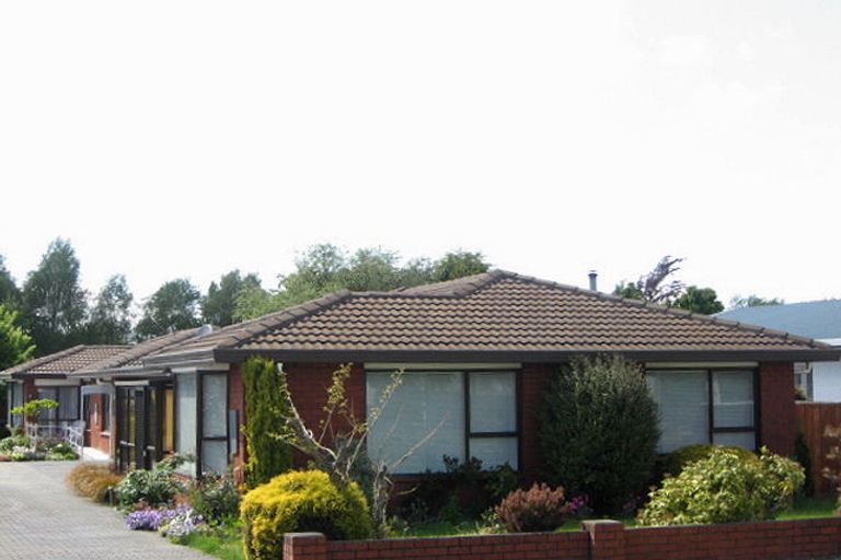 Photo of property in 228 Main Road North, Redwood, Christchurch, 8051