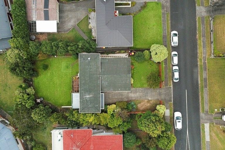 Photo of property in 4 Alton Terrace, Pakuranga Heights, Auckland, 2010