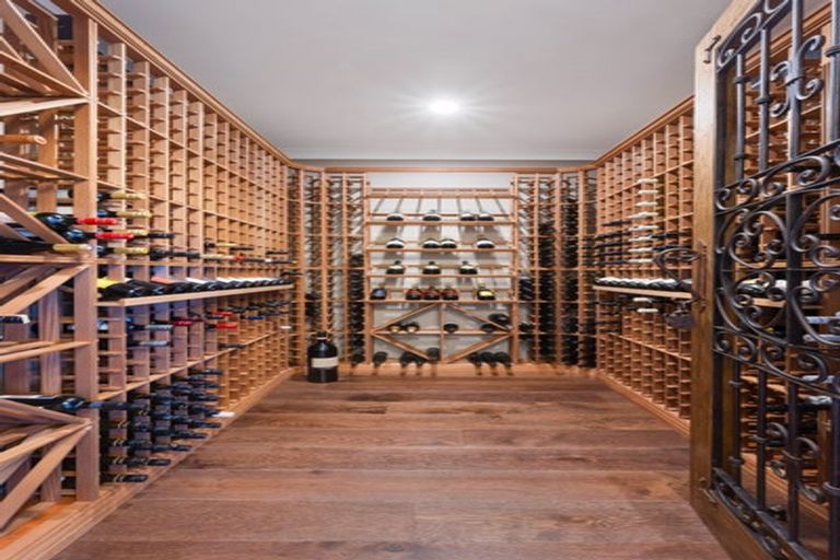 Photo of property in 61a Whitford Park Road, Whitford, Manurewa, 2576