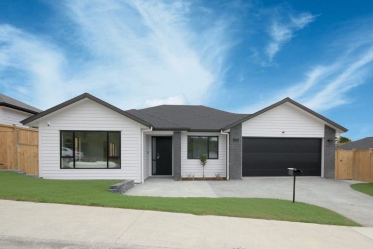 Photo of property in 29 Jeroboam Loop, Kumeu, 0810