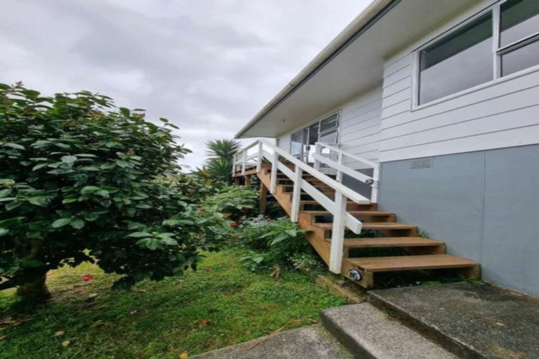 Photo of property in 5 Jarrah Place, Massey, Auckland, 0614