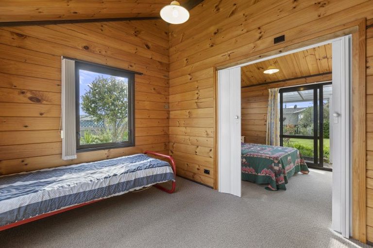 Photo of property in 19 Nikau Street, Inglewood, 4330