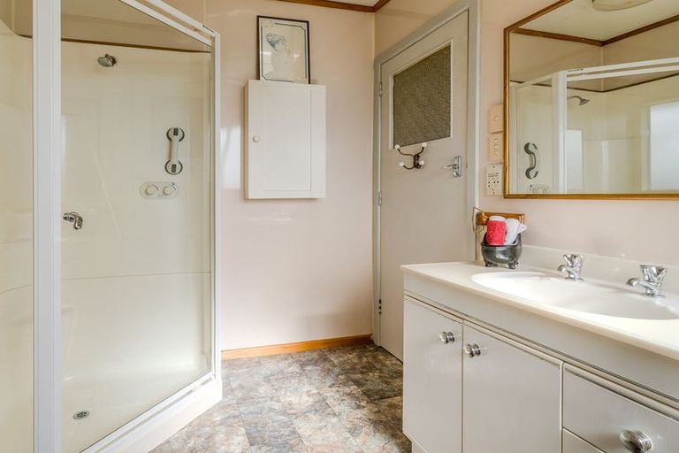 Photo of property in 70 Tiverton Street, Palmerston, 9430