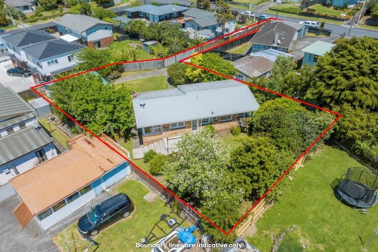 Photo of property in 62 Ferguson Street, Manurewa East, Auckland, 2102