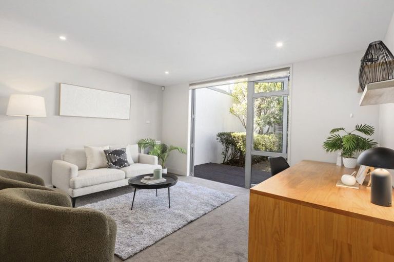 Photo of property in 10 Boardwalk Lane, Seatoun, Wellington, 6022