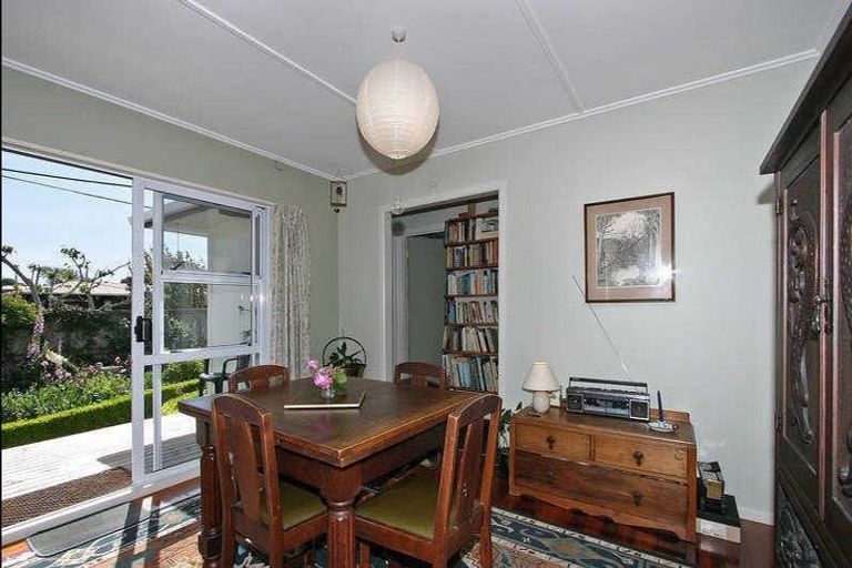 Photo of property in 26 Hillcrest Road, Raumati South, Paraparaumu, 5032