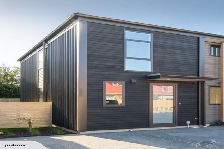 Photo of property in 6/74 Derwent Street, Island Bay, Wellington, 6023