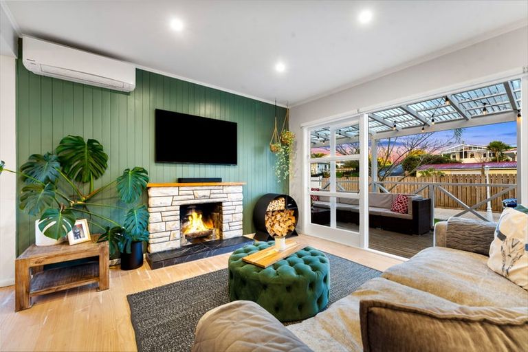 Photo of property in 60 Melba Street, Beach Haven, Auckland, 0626