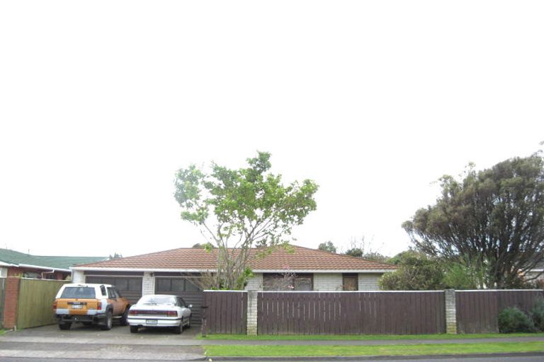 Photo of property in 8 Karina Road, Merrilands, New Plymouth, 4312