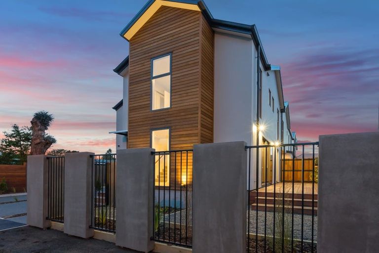 Photo of property in 525b Manchester Street, St Albans, Christchurch, 8014