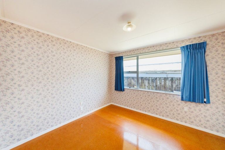 Photo of property in 15 College Street, Awapuni, Palmerston North, 4412