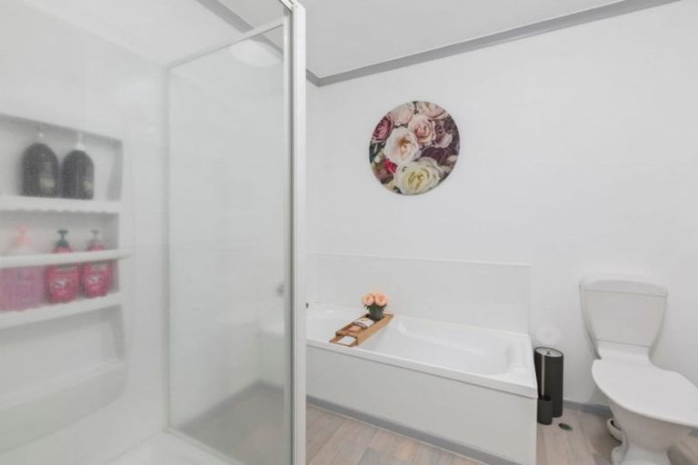 Photo of property in 38 Lysaght Place, Welcome Bay, Tauranga, 3112