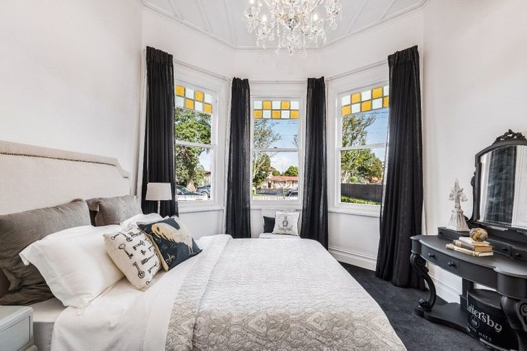 Photo of property in 12 Cross Street, Regent, Whangarei, 0112