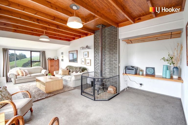 Photo of property in 52 Oxley Crescent, Broad Bay, Dunedin, 9014