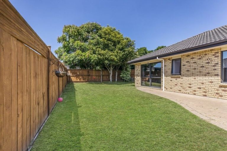 Photo of property in 202 Wattle Farm Road, Wattle Downs, Auckland, 2103