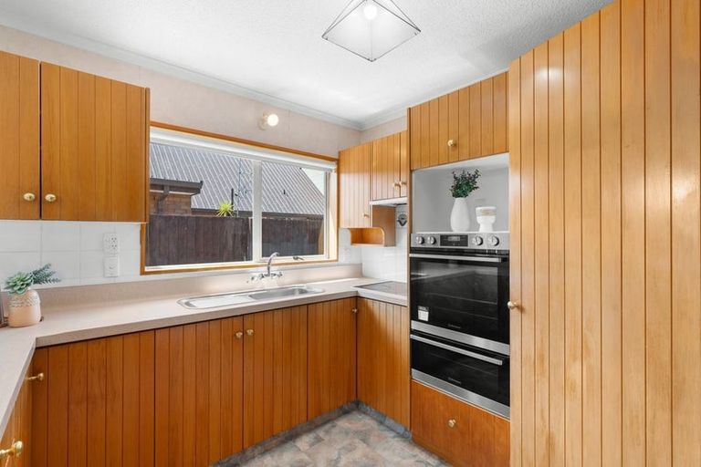Photo of property in 144 Withells Road, Avonhead, Christchurch, 8042