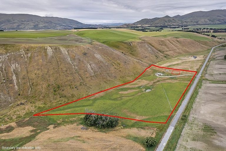 Photo of property in 1061 Ardgour Road, Tarras, Cromwell, 9383