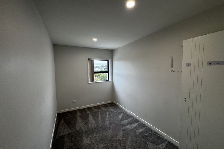 Photo of property in 45 Kaha Road, Papakura, 2110