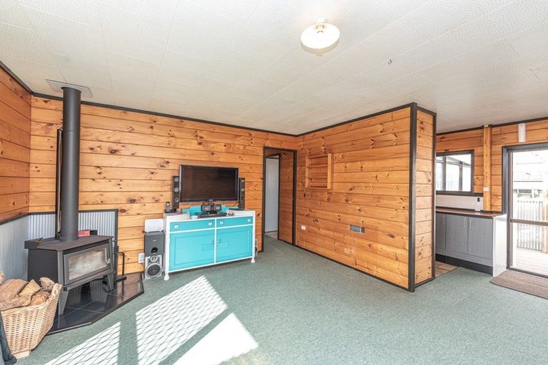 Photo of property in 29 Laird Street, Castlecliff, Whanganui, 4501