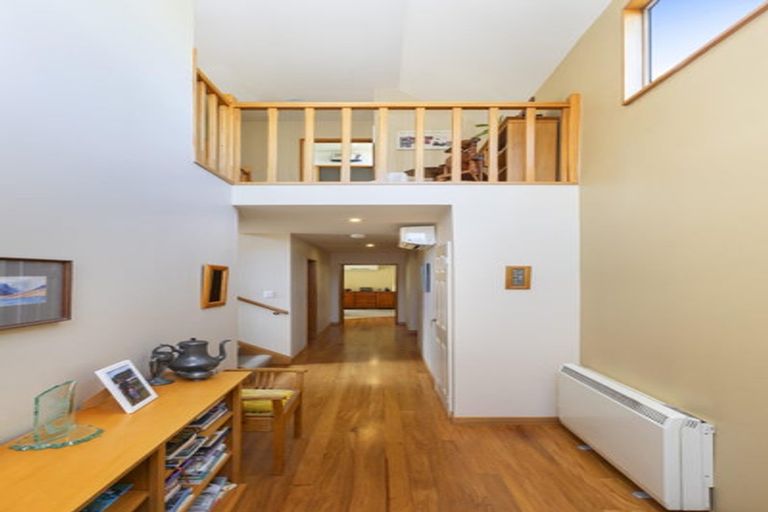 Photo of property in 1/26 Strowan Road, Strowan, Christchurch, 8052