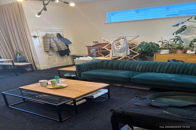 Photo of property in 5a Hay Street, Oriental Bay, Wellington, 6011