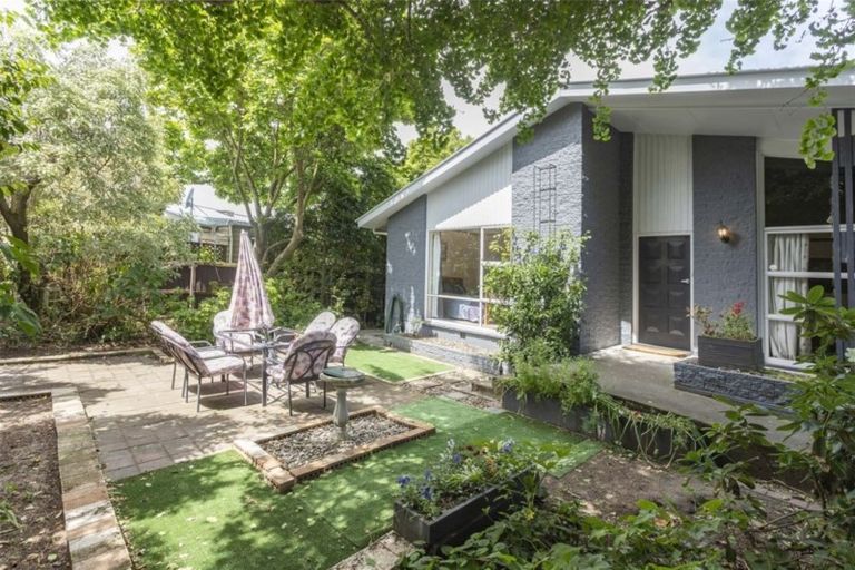 Photo of property in 30 Yardley Street, Avonhead, Christchurch, 8042