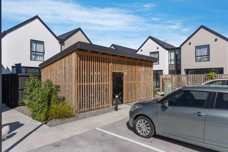 Photo of property in 5/6 Skibbereen Drive, Halswell, Christchurch, 8025