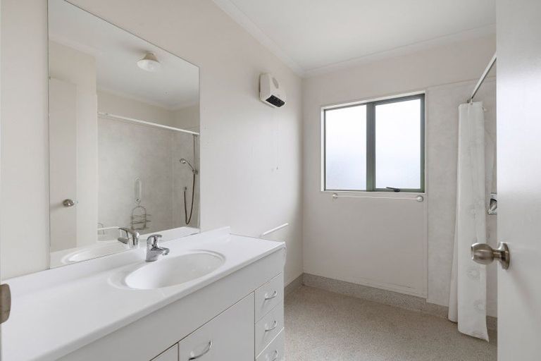 Photo of property in 11 Bradley Street, Paeroa, 3600