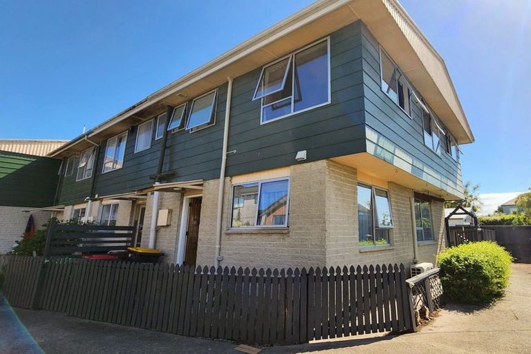 Photo of property in 6/19 Hargest Crescent, Sydenham, Christchurch, 8023