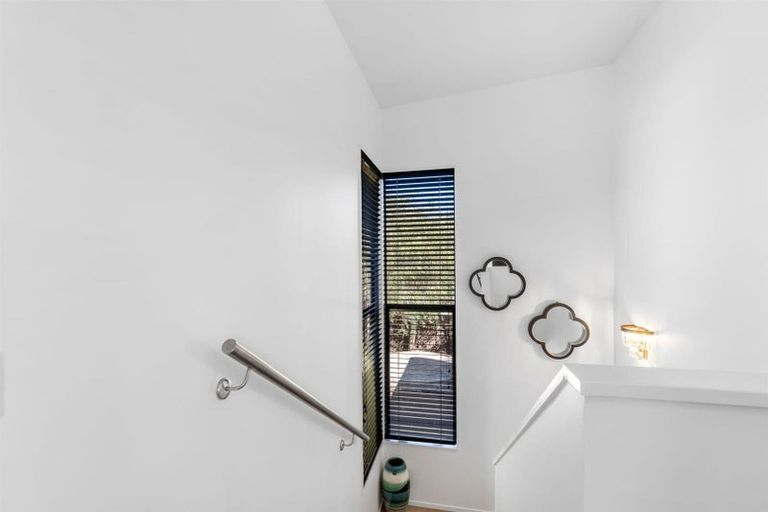 Photo of property in 35 Lagoon Way, Omaha, 0986