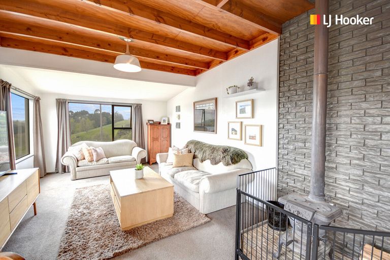 Photo of property in 52 Oxley Crescent, Broad Bay, Dunedin, 9014