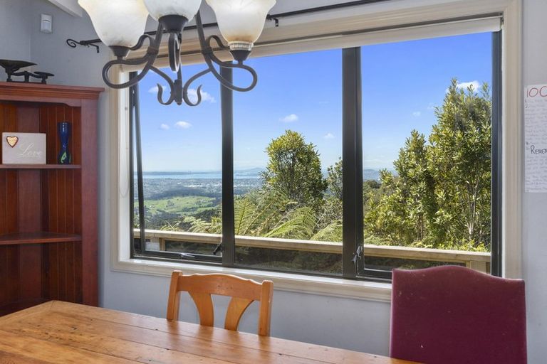 Photo of property in 166 Opanuku Road, Henderson Valley, Auckland, 0612