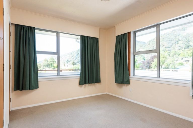 Photo of property in 51 Wairau Road, Picton, 7220