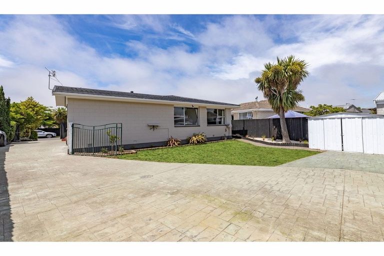 Photo of property in 45 Cottonwood Street, Parklands, Christchurch, 8083
